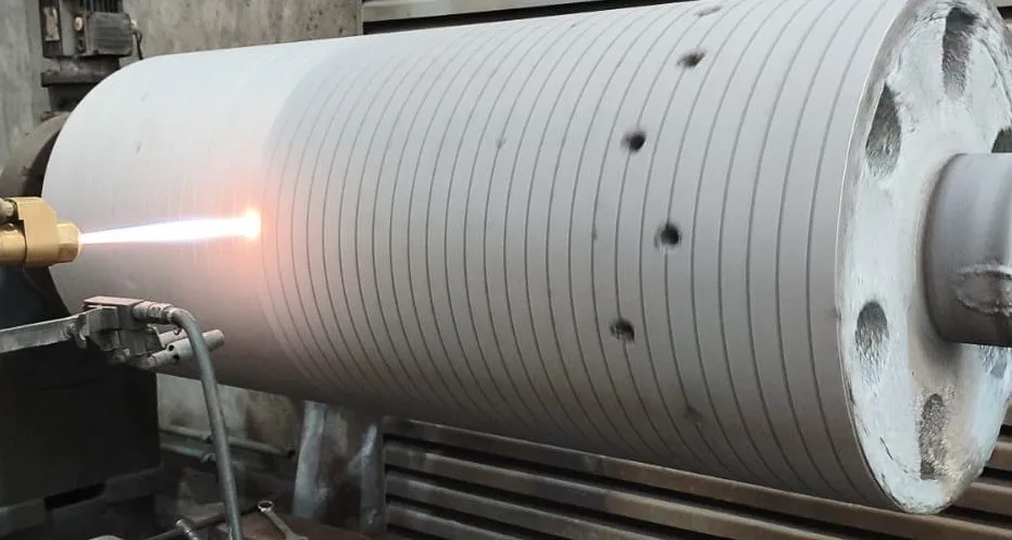 Proyección de carburo de tungsteno (WC) sobre pot roll
