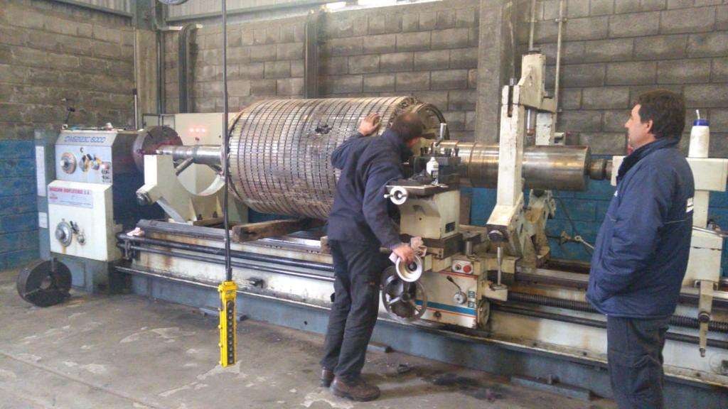 Inducido de 5000 kg montado en el torno de Ecodur
